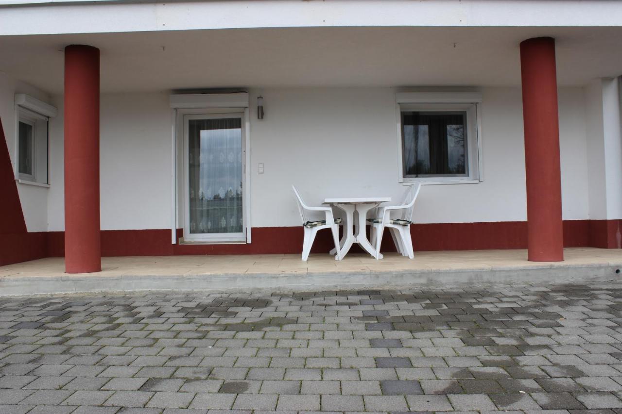 Bodensee Pension ユーバーリンゲン エクステリア 写真