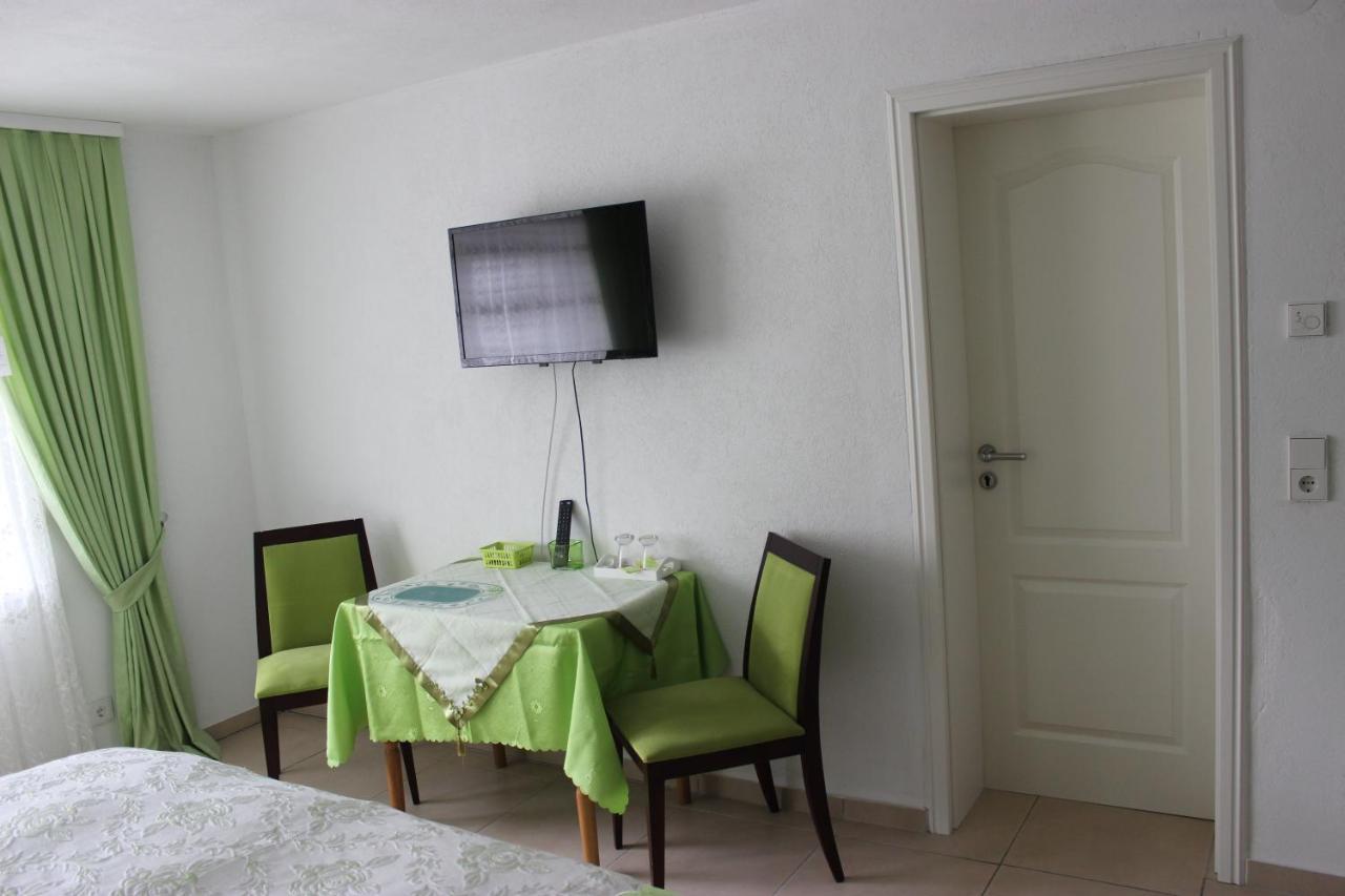 Bodensee Pension ユーバーリンゲン エクステリア 写真